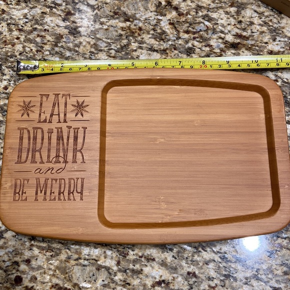 The Pampered Chef Bamboo Be Merry Cheese Board - Picture 5 of 6